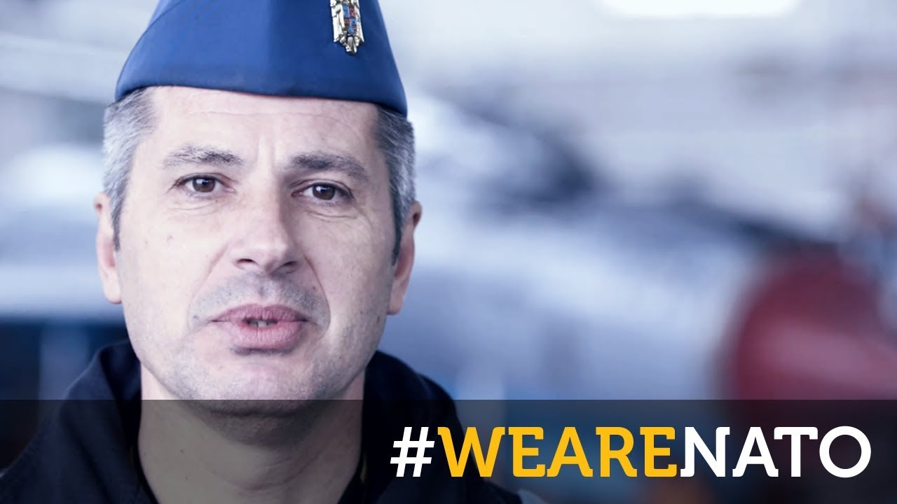 NATO elogiaza militarii romani